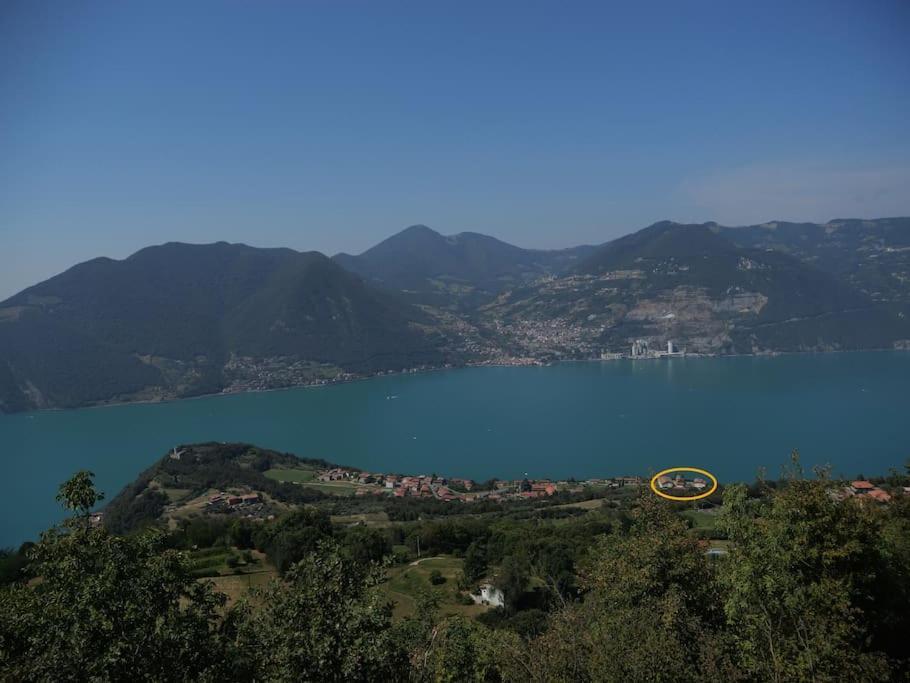 La Corte Del Cigno Monte Isola Exterior foto