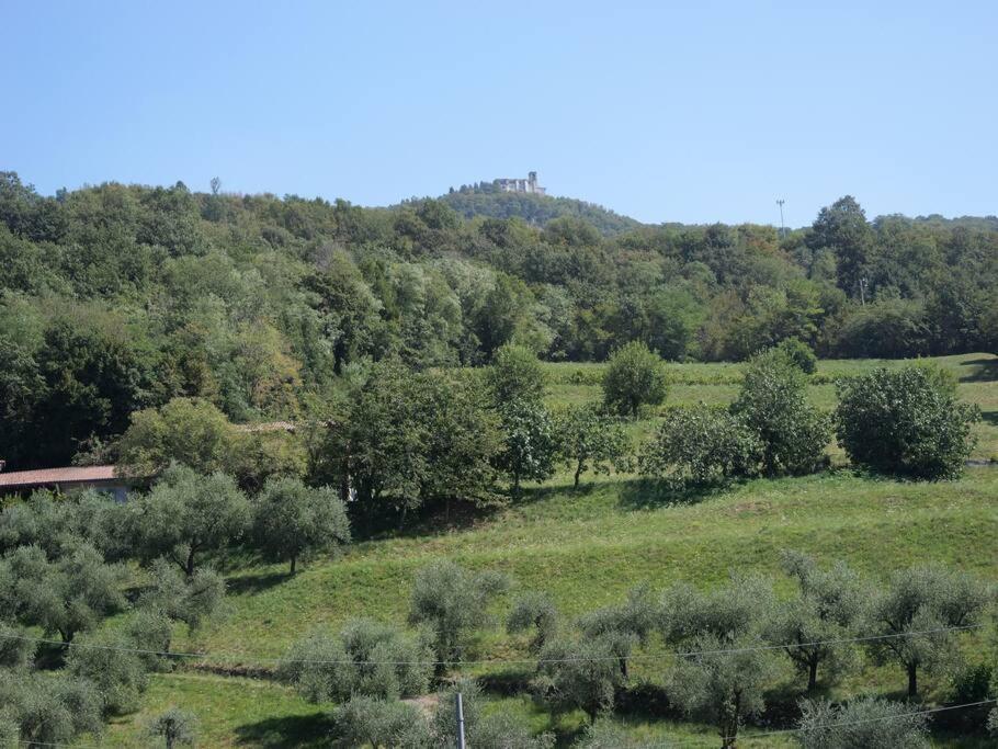 La Corte Del Cigno Monte Isola Exterior foto
